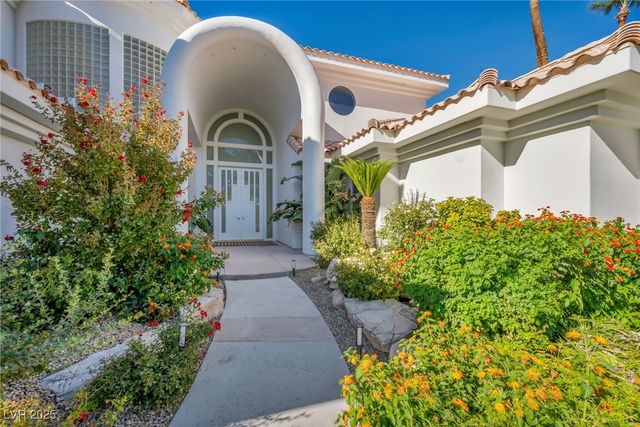 10 Innisbrook Avenue, Las Vegas, NV 89113