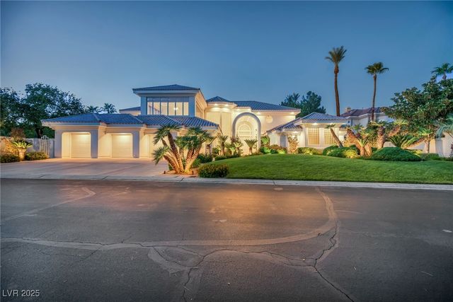 10 Innisbrook Avenue, Las Vegas, NV 89113