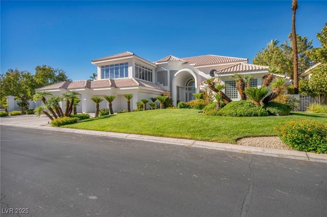 10 Innisbrook Avenue, Las Vegas, NV 89113