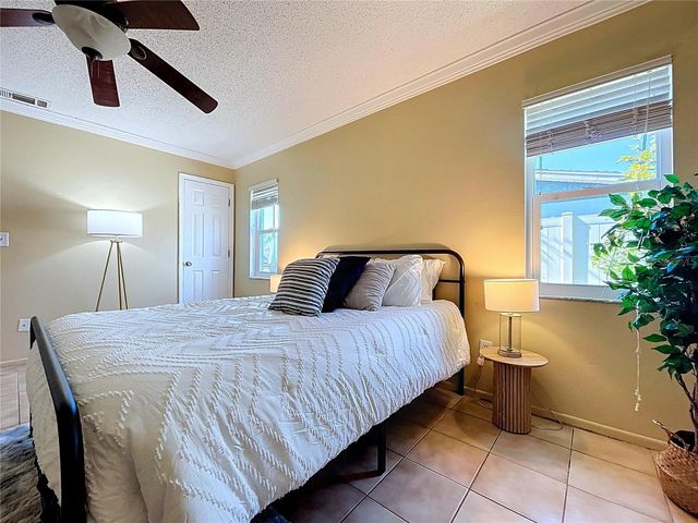 1704 HIBISCUS CIRCLE N, Oldsmar, FL 34677