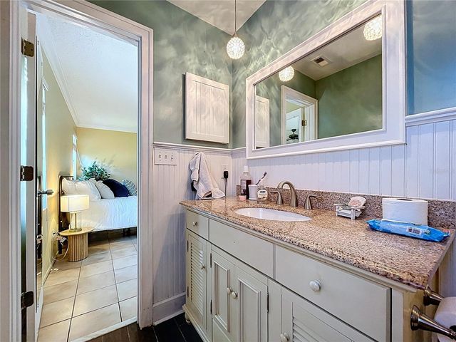 1704 HIBISCUS CIRCLE N, Oldsmar, FL 34677