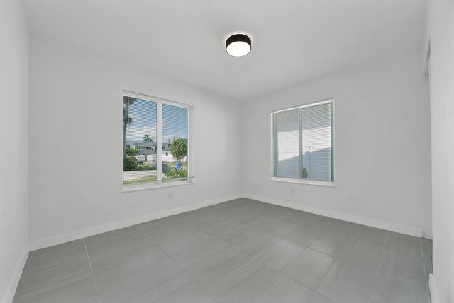 1108 NE 16th Street, Fort Lauderdale, FL 33304