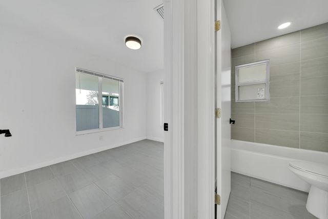 1108 NE 16th Street, Fort Lauderdale, FL 33304