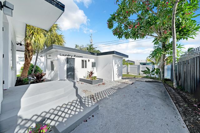 1108 NE 16th Street, Fort Lauderdale, FL 33304
