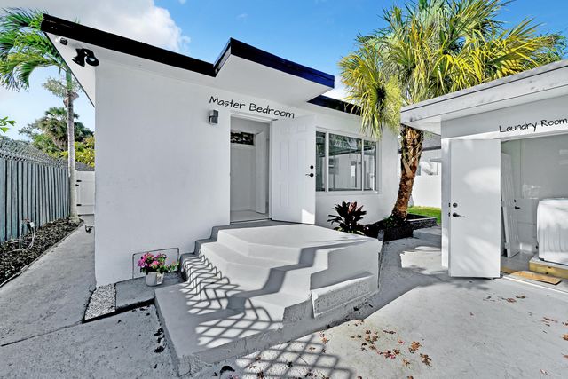 1108 NE 16th Street, Fort Lauderdale, FL 33304