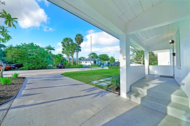 1108 NE 16th Street, Fort Lauderdale, FL 33304