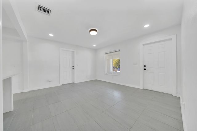 1108 NE 16th Street, Fort Lauderdale, FL 33304
