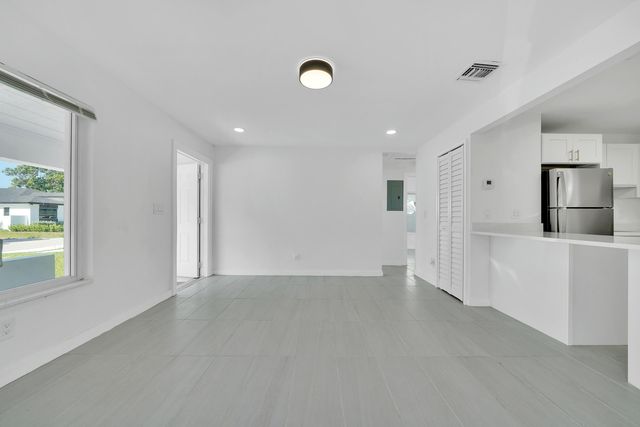 1108 NE 16th Street, Fort Lauderdale, FL 33304