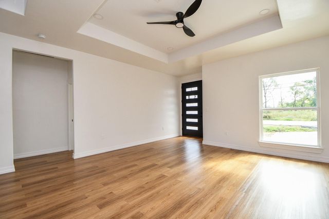 16731 Water Oak Drive Drive, Channelview, TX 77530