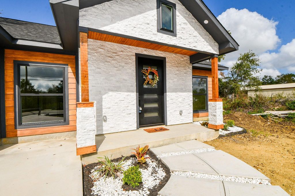 16731 Water Oak Drive Drive, Channelview, TX 77530