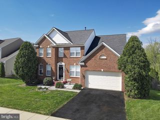 120 FLIGHT O ARROWS WAY, Martinsburg, WV 25403