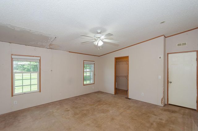 74 County Road 4400, Dayton, TX 77535