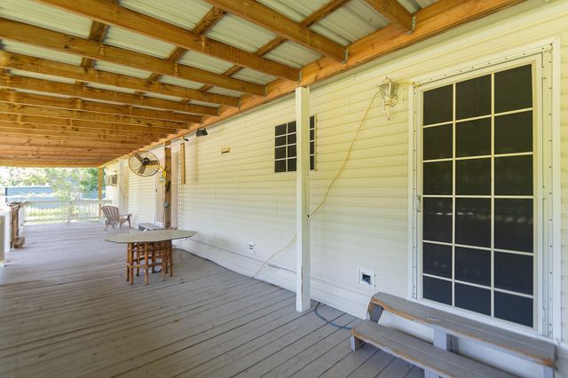 74 County Road 4400, Dayton, TX 77535