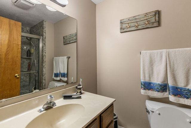 174 Lowell Rd 76, Mashpee, MA 02649