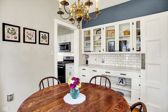 890 E Washington Street, Martinsville, IN 46151