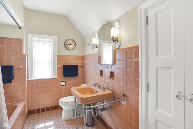 890 E Washington Street, Martinsville, IN 46151