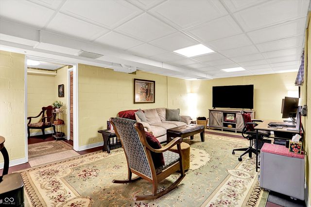 890 E Washington Street, Martinsville, IN 46151