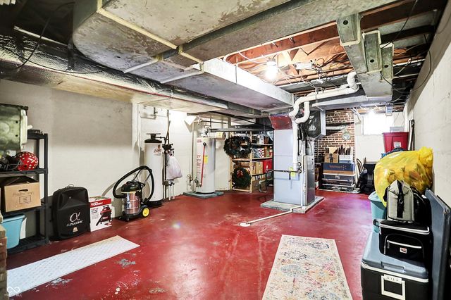 890 E Washington Street, Martinsville, IN 46151