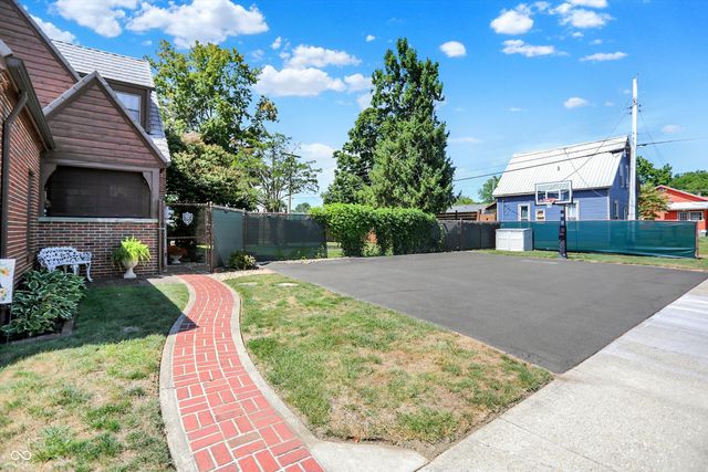 890 E Washington Street, Martinsville, IN 46151