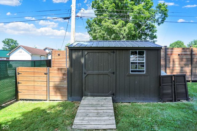 890 E Washington Street, Martinsville, IN 46151