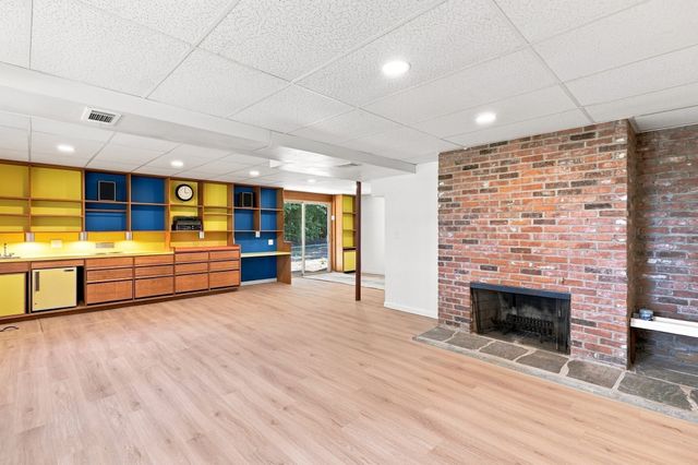 20 Wachusett Street, Leominster, MA 01453