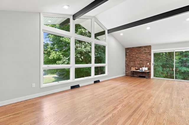 20 Wachusett Street, Leominster, MA 01453