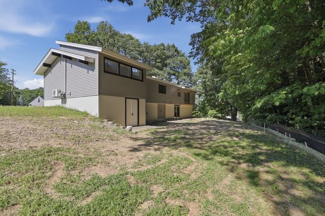 20 Wachusett Street, Leominster, MA 01453