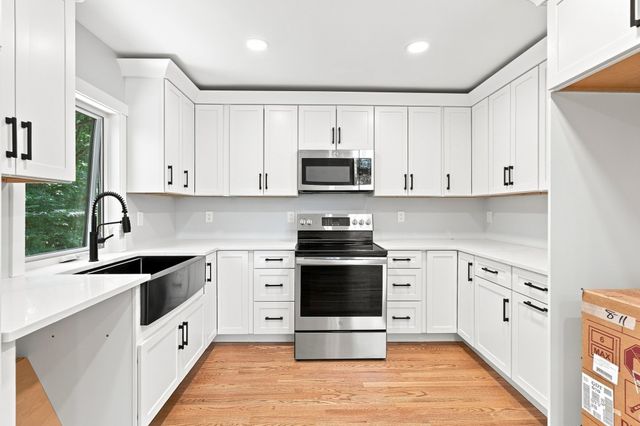 20 Wachusett Street, Leominster, MA 01453