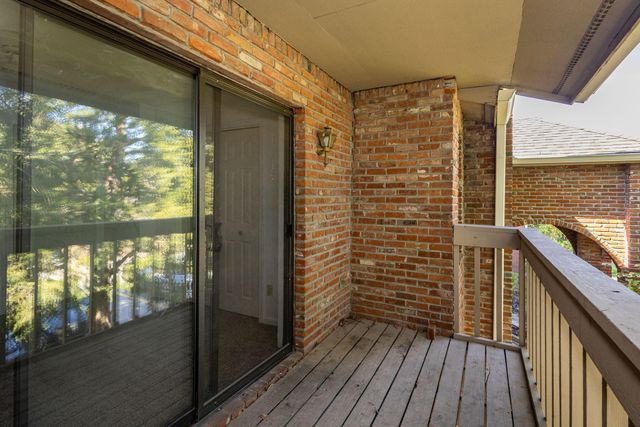 104-3 E GREEN MEADOWS RD, Columbia, MO 65203