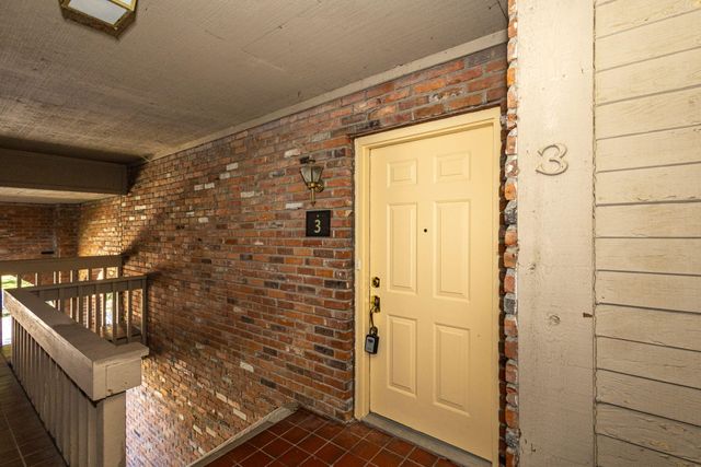 104-3 E GREEN MEADOWS RD, Columbia, MO 65203