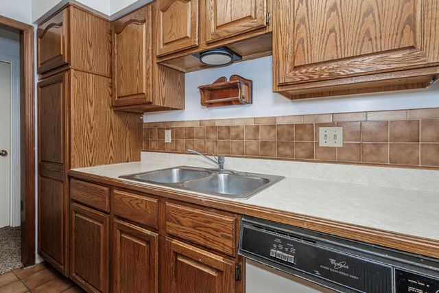 104-3 E GREEN MEADOWS RD, Columbia, MO 65203