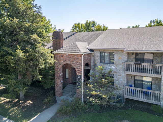 104-3 E GREEN MEADOWS RD, Columbia, MO 65203
