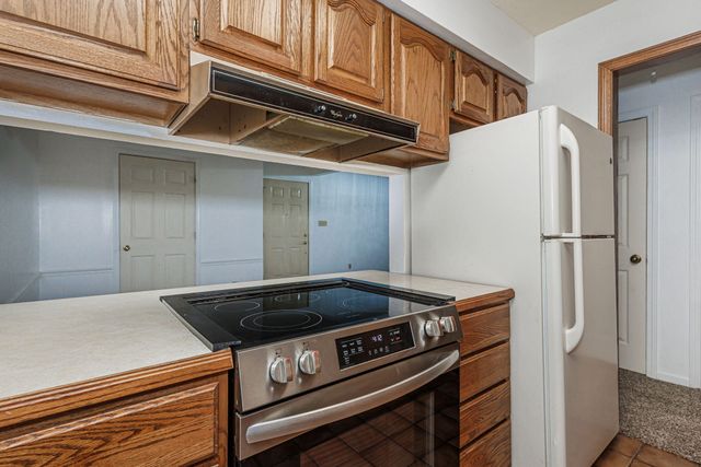 104-3 E GREEN MEADOWS RD, Columbia, MO 65203