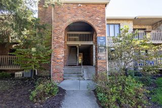 104-3 E GREEN MEADOWS RD, Columbia, MO 65203