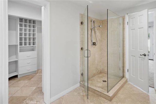 23555 Neargate, Newhall, CA 91321