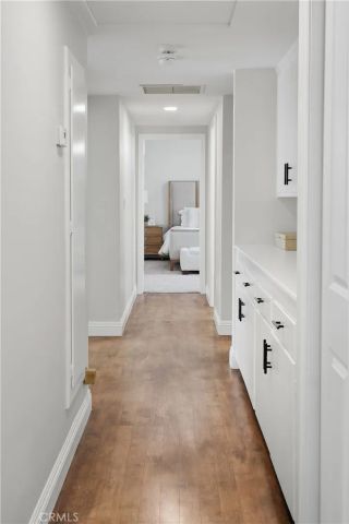 23555 Neargate, Newhall, CA 91321