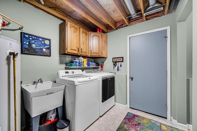 500 Countryshire Court, Griffith, IN 46319