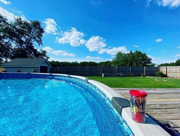 500 Countryshire Court, Griffith, IN 46319