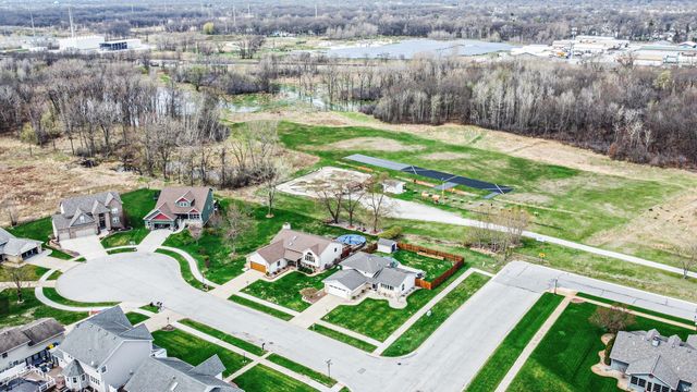 500 Countryshire Court, Griffith, IN 46319