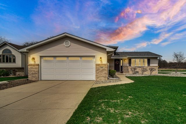 500 Countryshire Court, Griffith, IN 46319