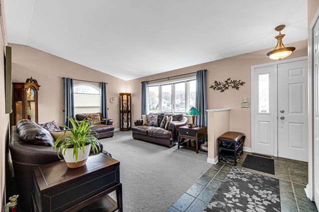 500 Countryshire Court, Griffith, IN 46319