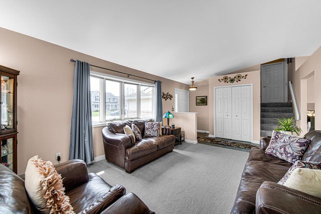 500 Countryshire Court, Griffith, IN 46319