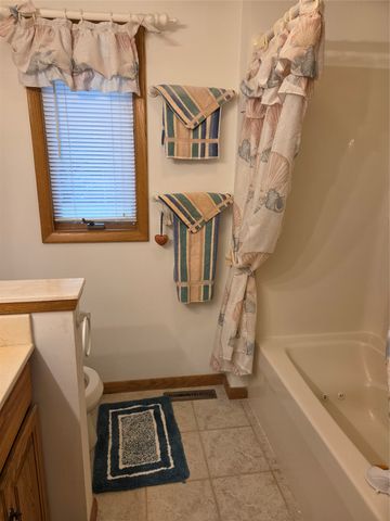 5644 LAKE PLEASANT Road, Erie, PA 16509