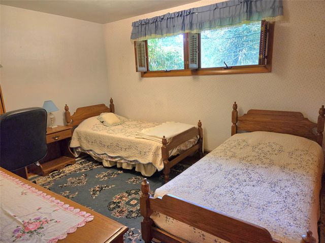 5644 LAKE PLEASANT Road, Erie, PA 16509