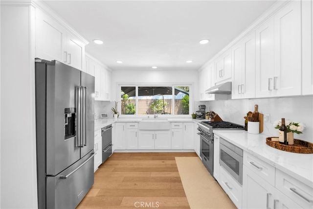 10462 Christopher St., Cypress, CA 90630
