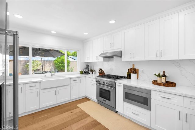 10462 Christopher St., Cypress, CA 90630