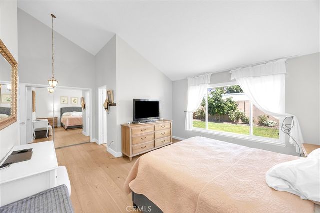 10462 Christopher St., Cypress, CA 90630