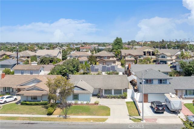 10462 Christopher St., Cypress, CA 90630
