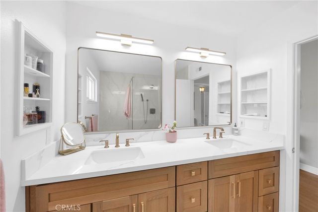 10462 Christopher St., Cypress, CA 90630