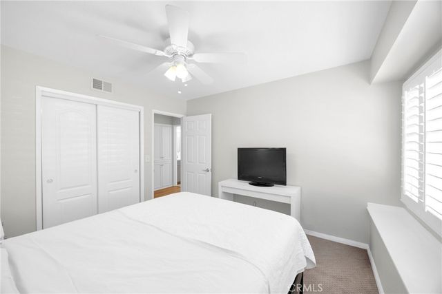 10462 Christopher St., Cypress, CA 90630